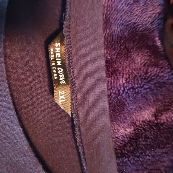 Plus Ruffle Hem Long Sleeve Tee - Picture 2 of 3